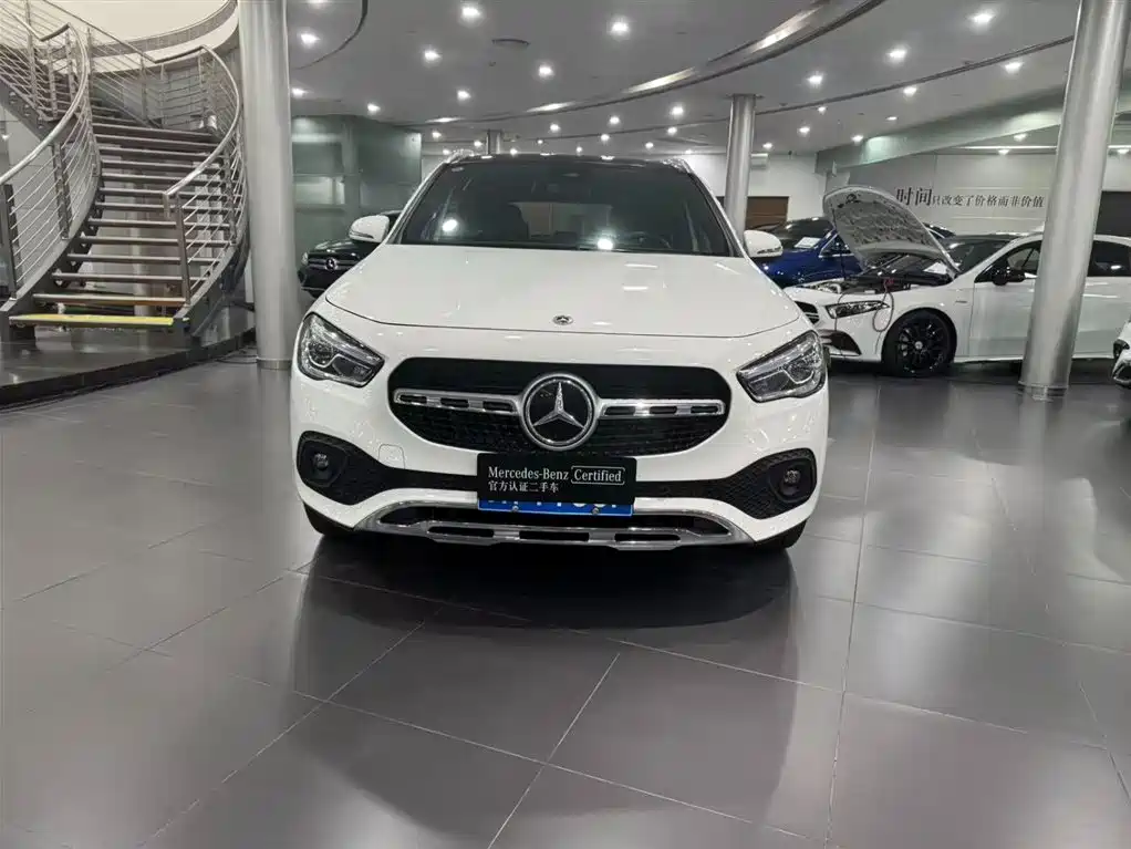 Mercedes-Benz GLA — фото 6