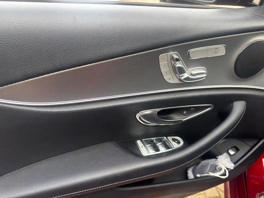 Mercedes-Benz E-Class (Import) — фото 10