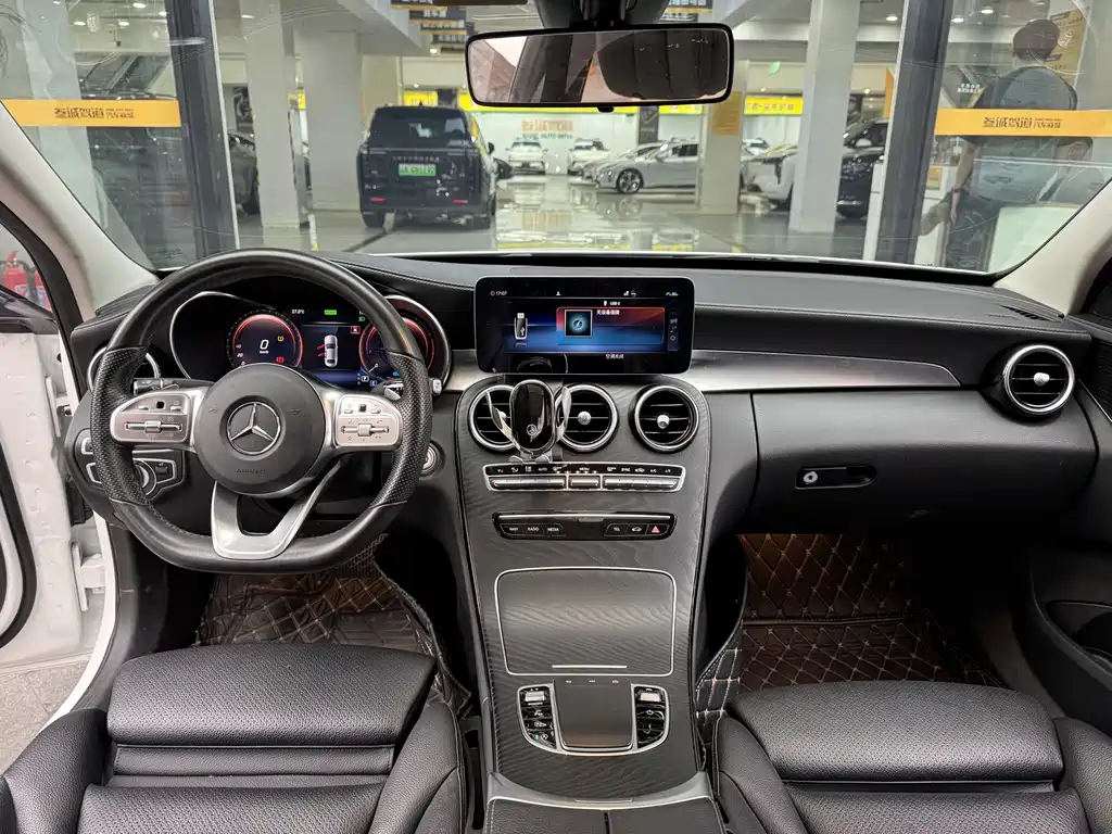 Mercedes-Benz C-Class — фото 10