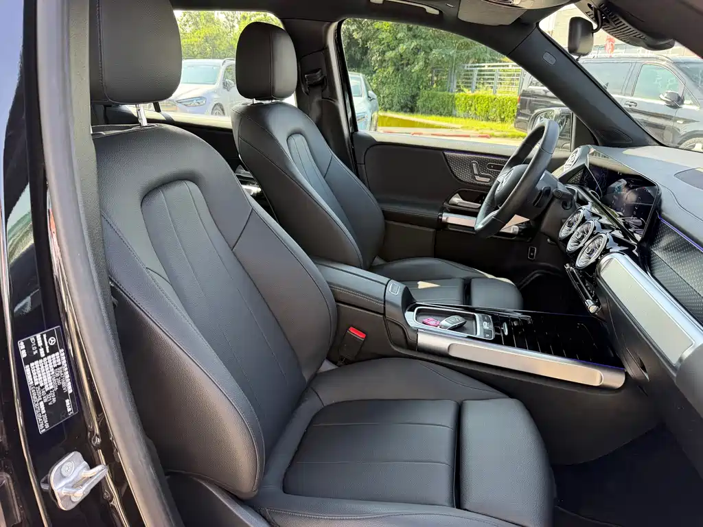 Mercedes-Benz EQB — фото 19