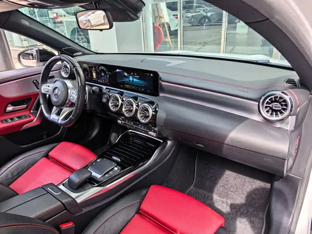Mercedes-Benz A-Class AMG — фото 7