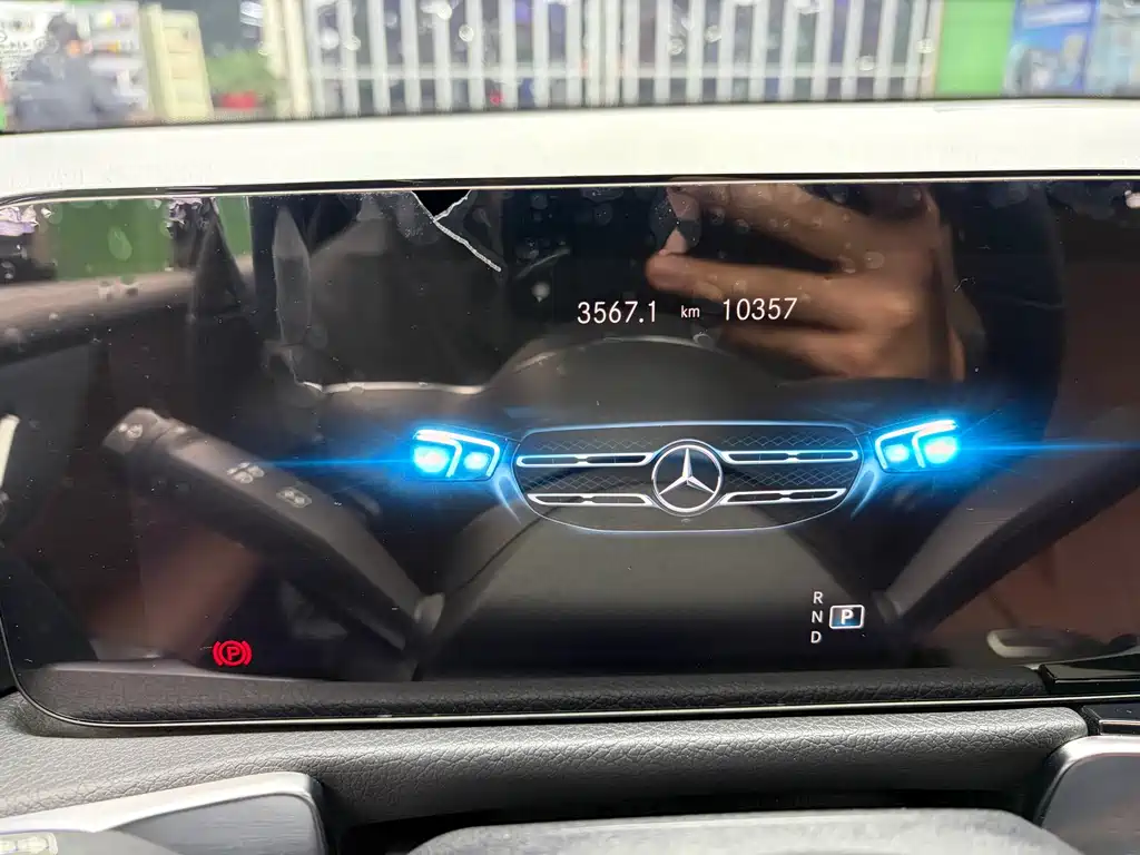 Mercedes-Benz GLB — фото 17
