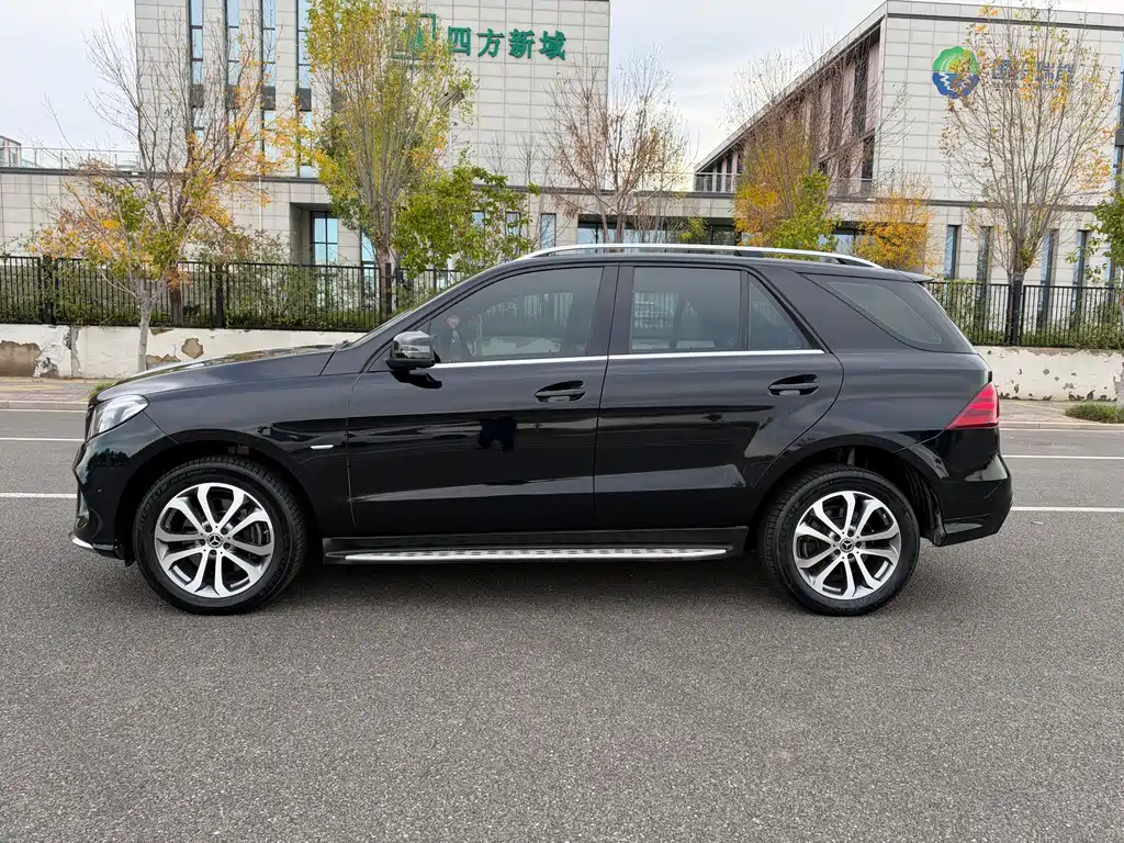 Mercedes-Benz GLE (Import) — фото 4