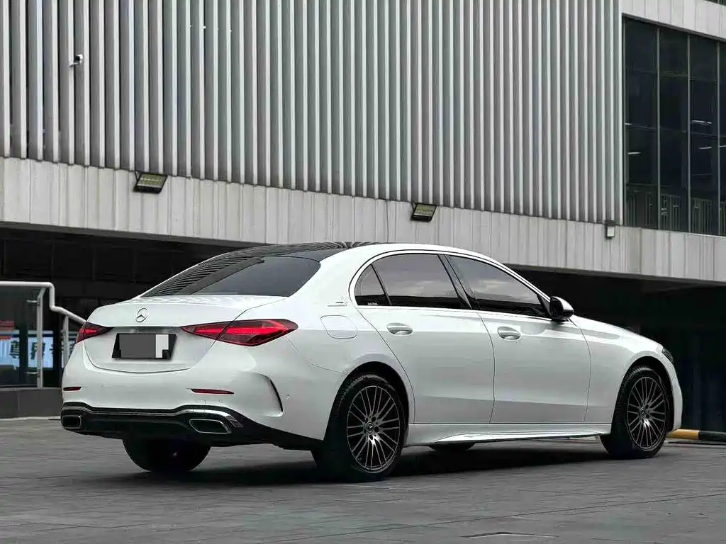Mercedes-Benz C-Class — фото 8