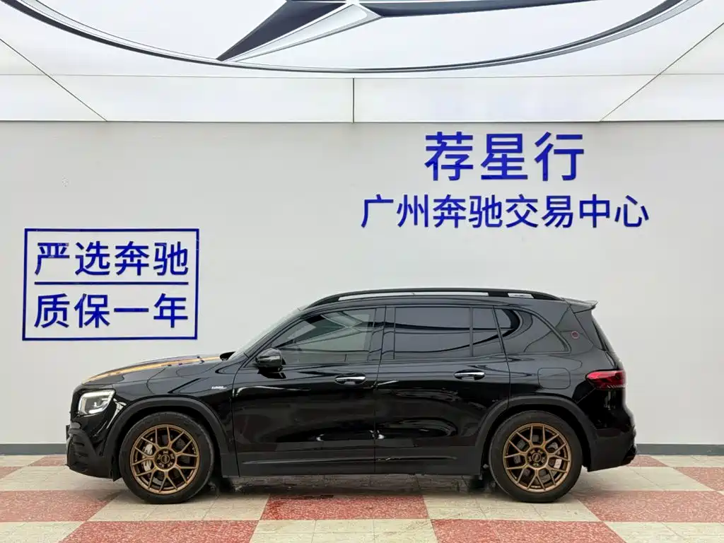Mercedes-Benz GLB AMG — фото 5