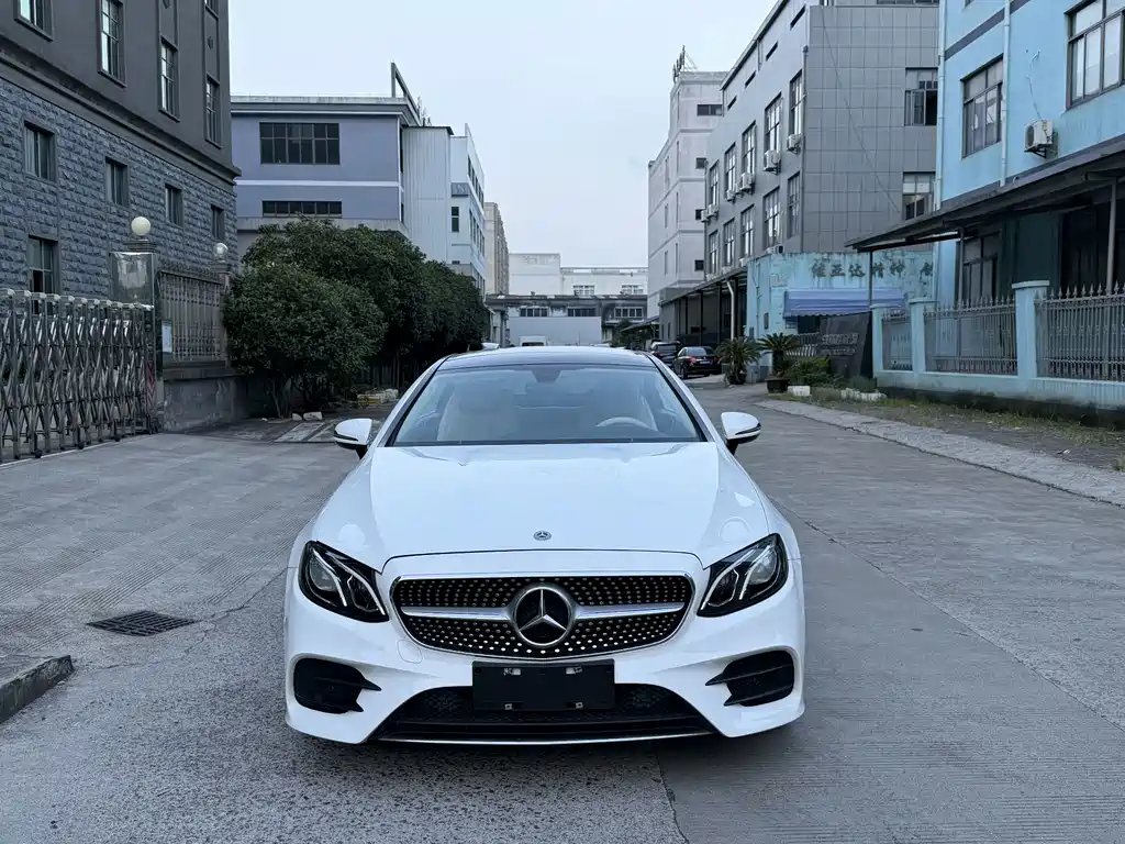 Mercedes-Benz E-Class (Import) — фото 2