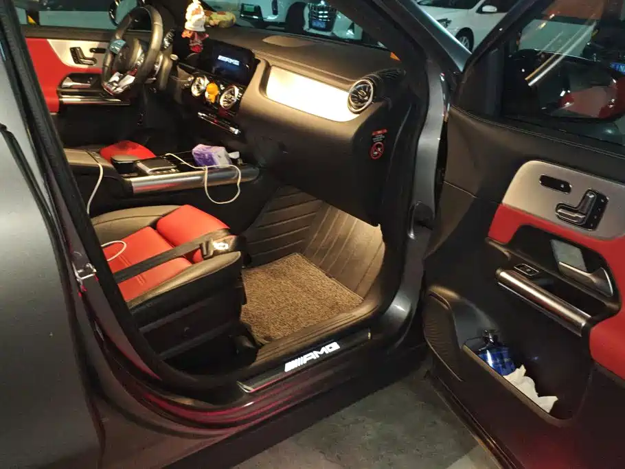 Mercedes-Benz GLA AMG — фото 8