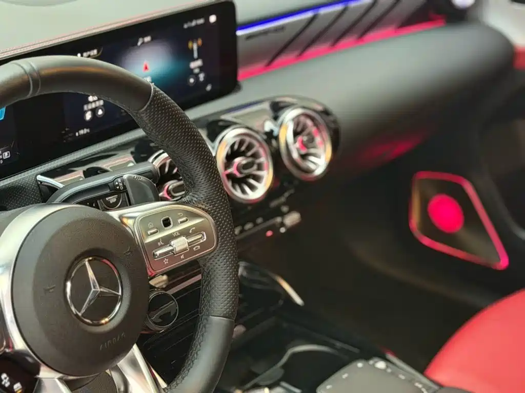Mercedes-Benz A-Class AMG — фото 10