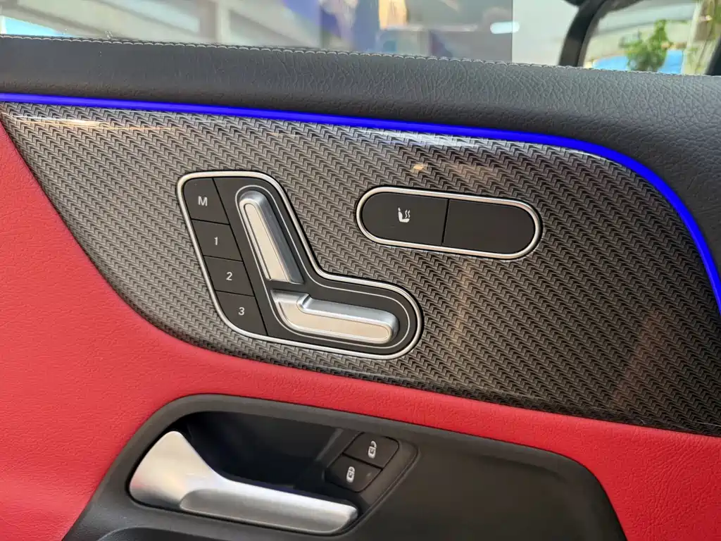 Mercedes-Benz GLB AMG — фото 20