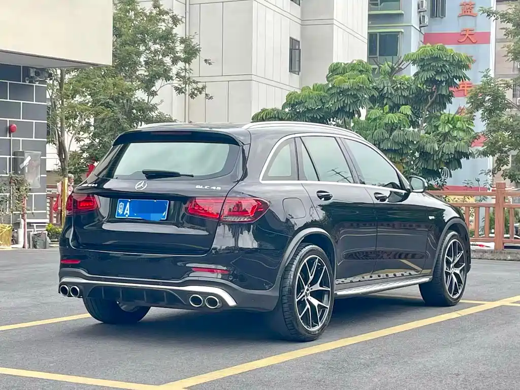Mercedes-Benz GLC AMG — фото 4