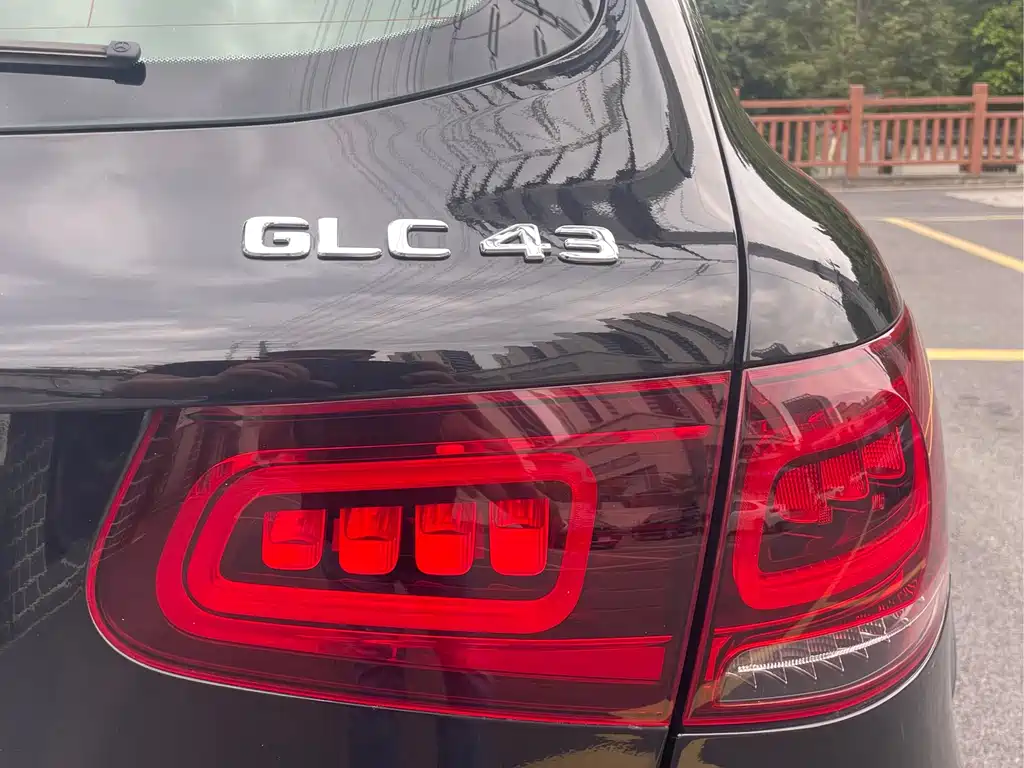 Mercedes-Benz GLC AMG — фото 8