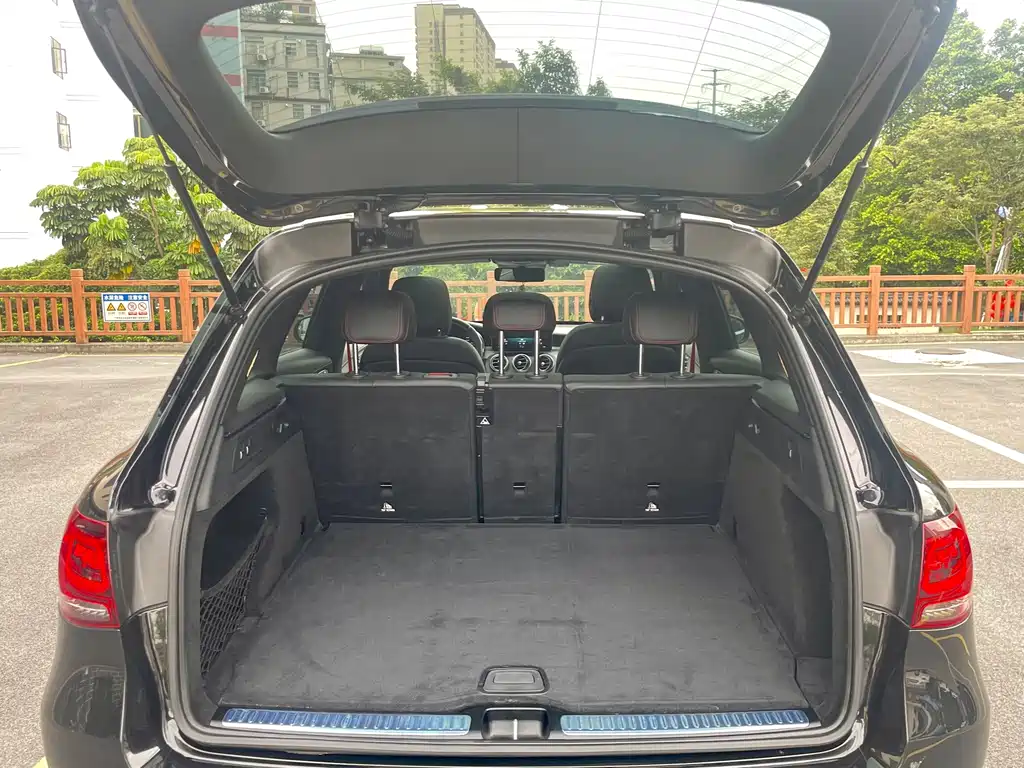 Mercedes-Benz GLC AMG — фото 9