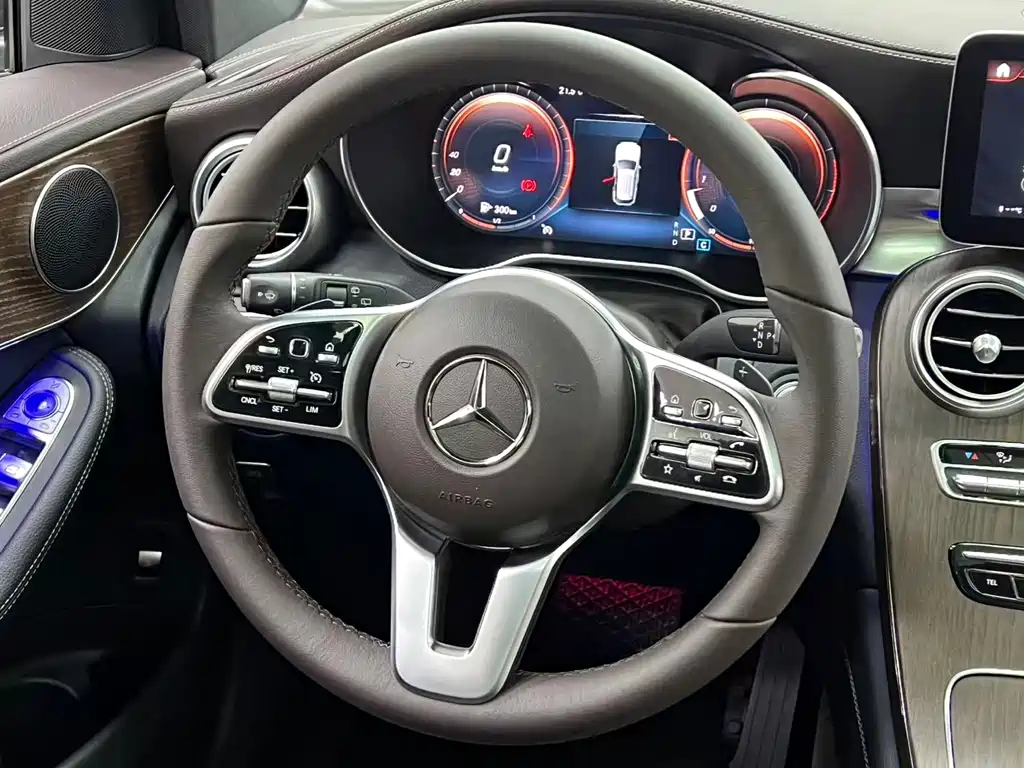 Mercedes-Benz GLC — фото 25