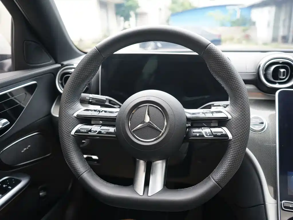 Mercedes-Benz C-Class — фото 11