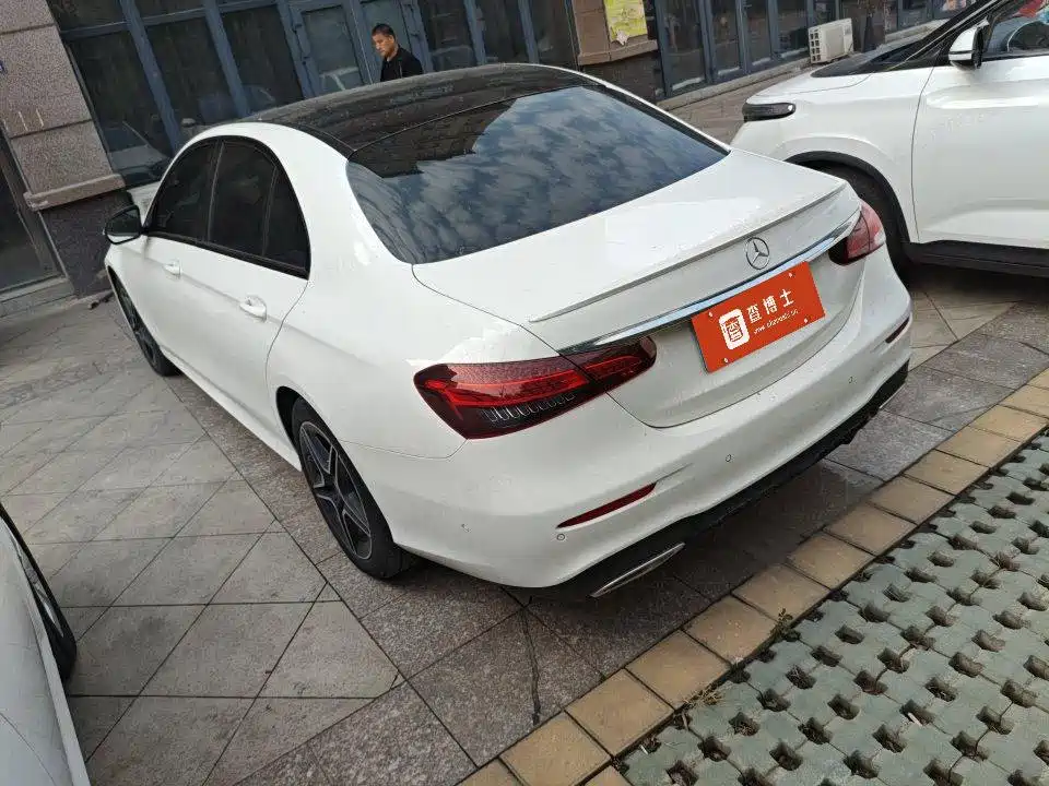 Mercedes-Benz E-Class (Import) — фото 4