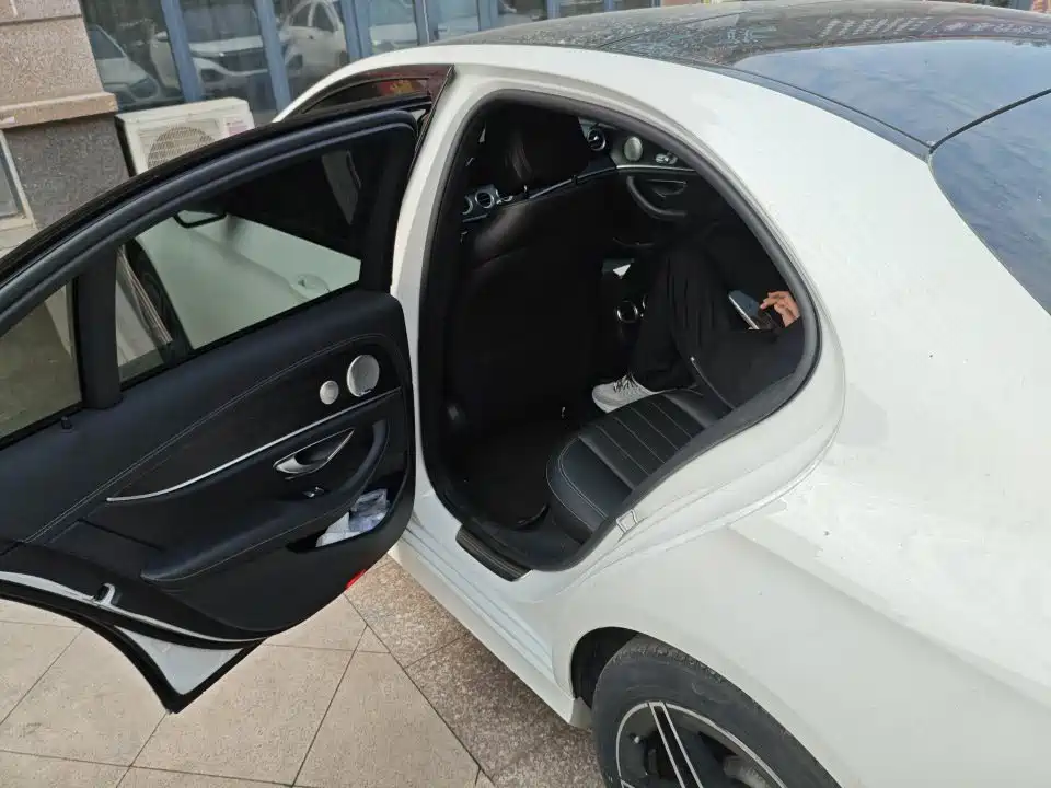 Mercedes-Benz E-Class (Import) — фото 7
