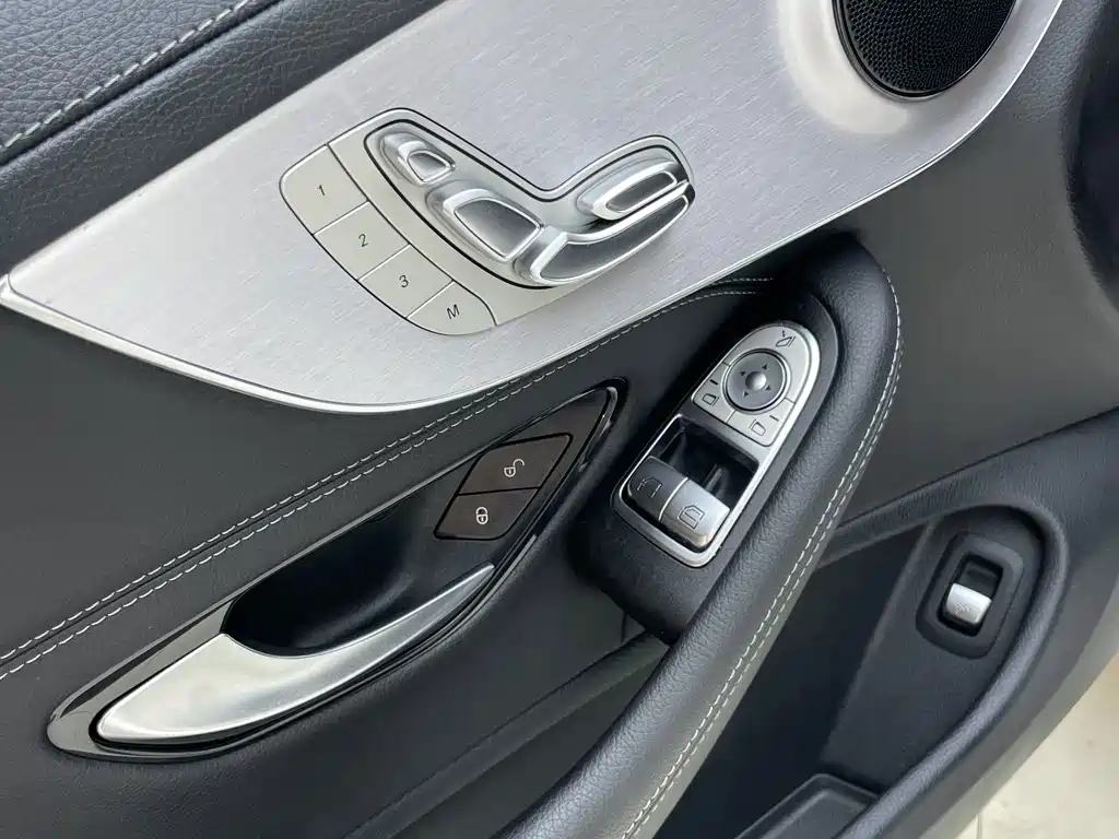 Mercedes-Benz C-Class (Import) — фото 10