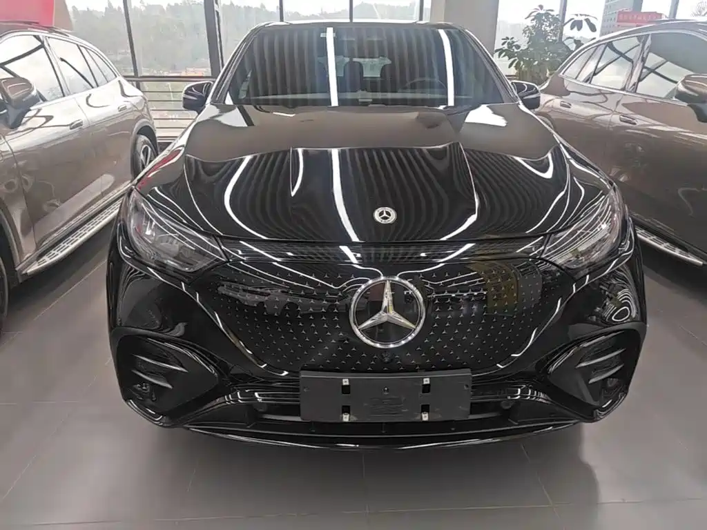 Mercedes-Benz EQE SUV — фото 2