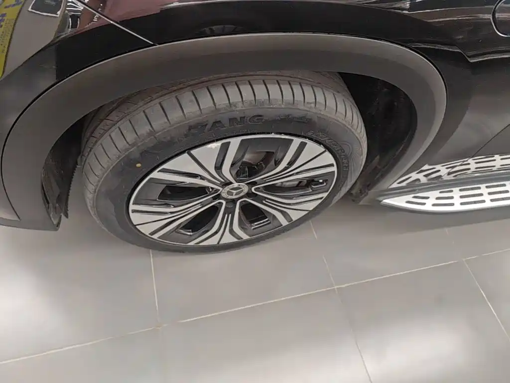 Mercedes-Benz EQE SUV — фото 22
