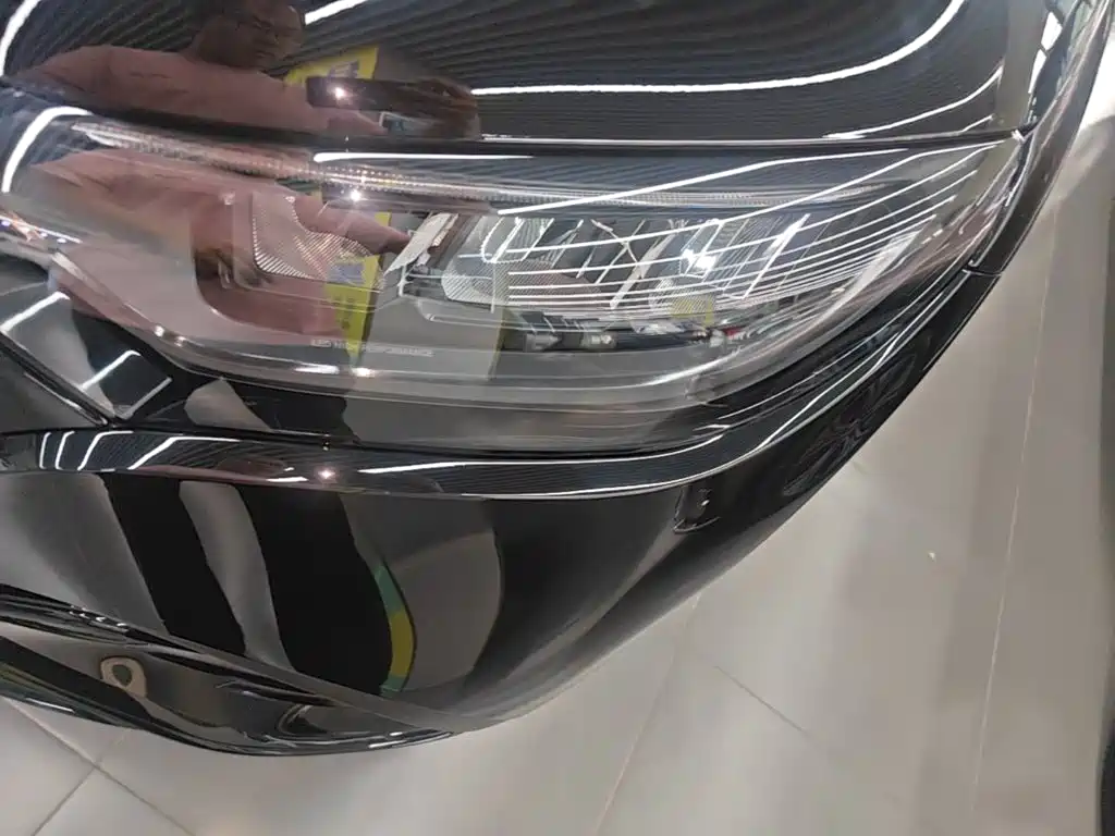 Mercedes-Benz EQE SUV — фото 23