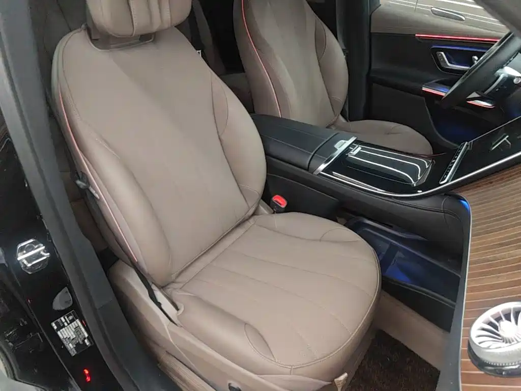 Mercedes-Benz EQE SUV — фото 24
