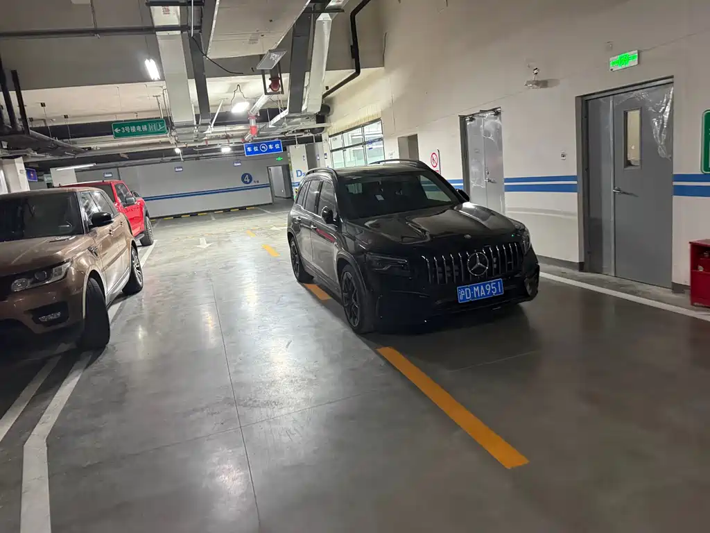 Mercedes-Benz GLB AMG — фото 2