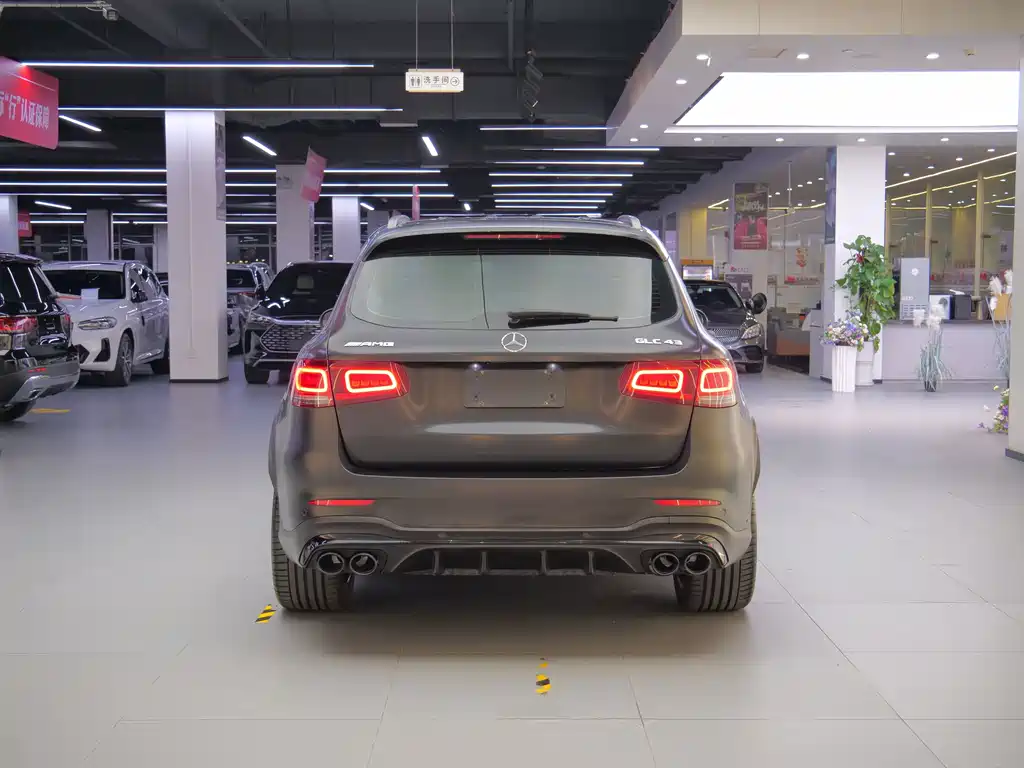 Mercedes-Benz GLC AMG — фото 17