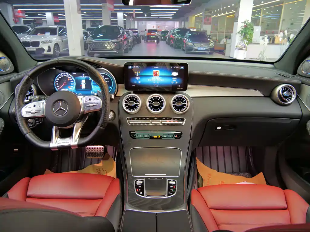 Mercedes-Benz GLC AMG — фото 7