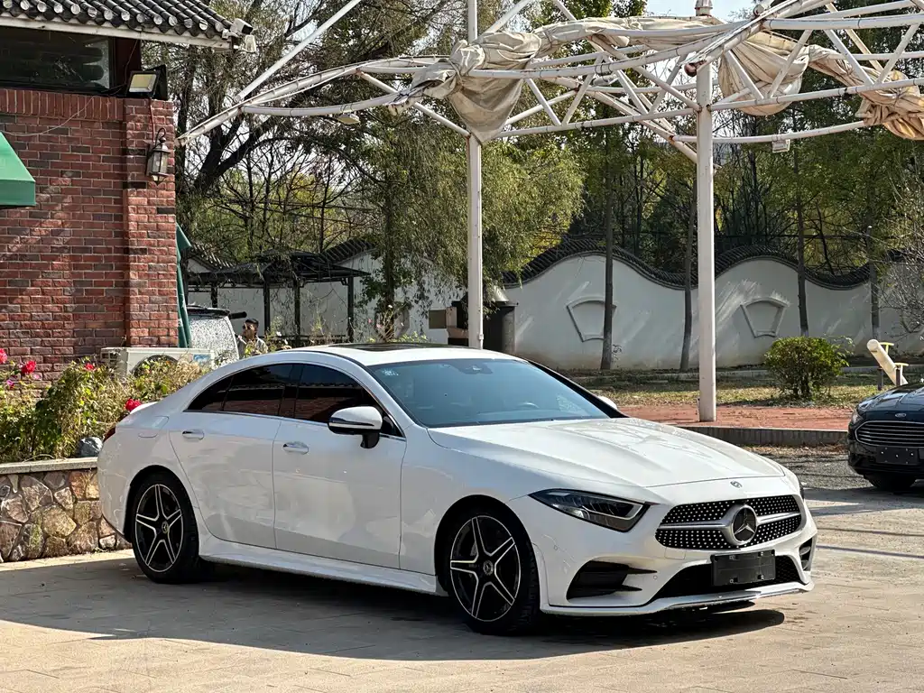 Mercedes-Benz CLS — фото 3