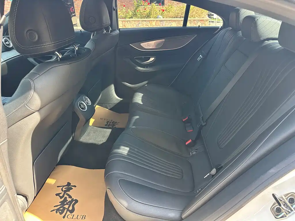 Mercedes-Benz CLS — фото 24