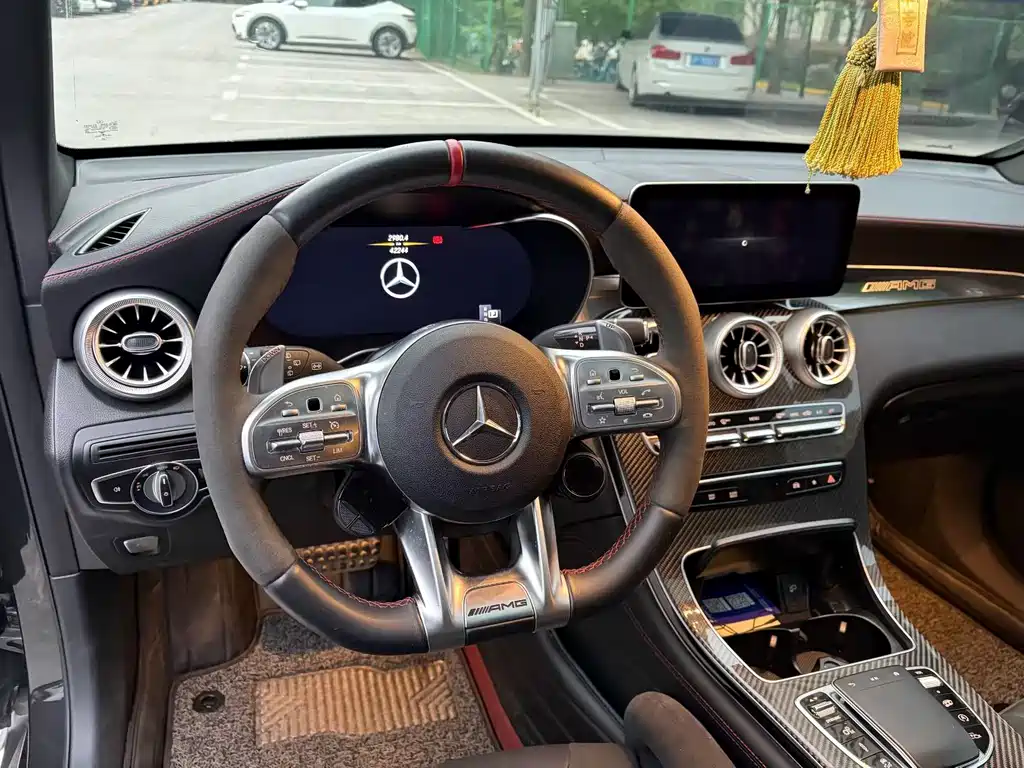Mercedes-Benz GLC AMG — фото 2