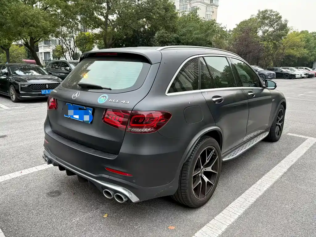 Mercedes-Benz GLC AMG — фото 6