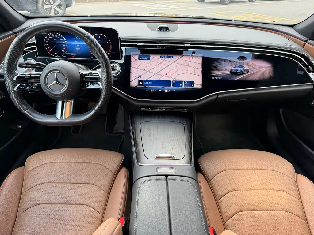 Mercedes-Benz E-Class — фото 23