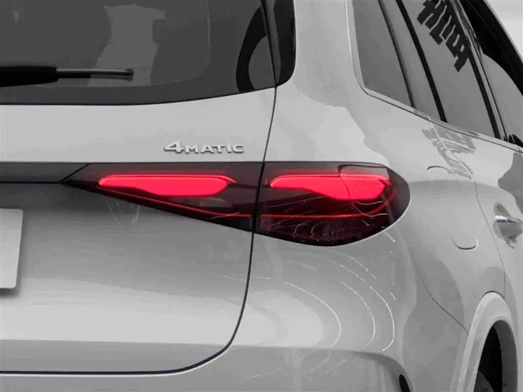 Mercedes-Benz GLC — фото 6