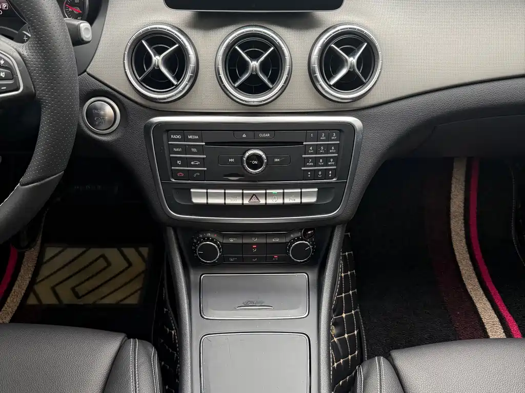 Mercedes-Benz CLA (Import) — фото 10