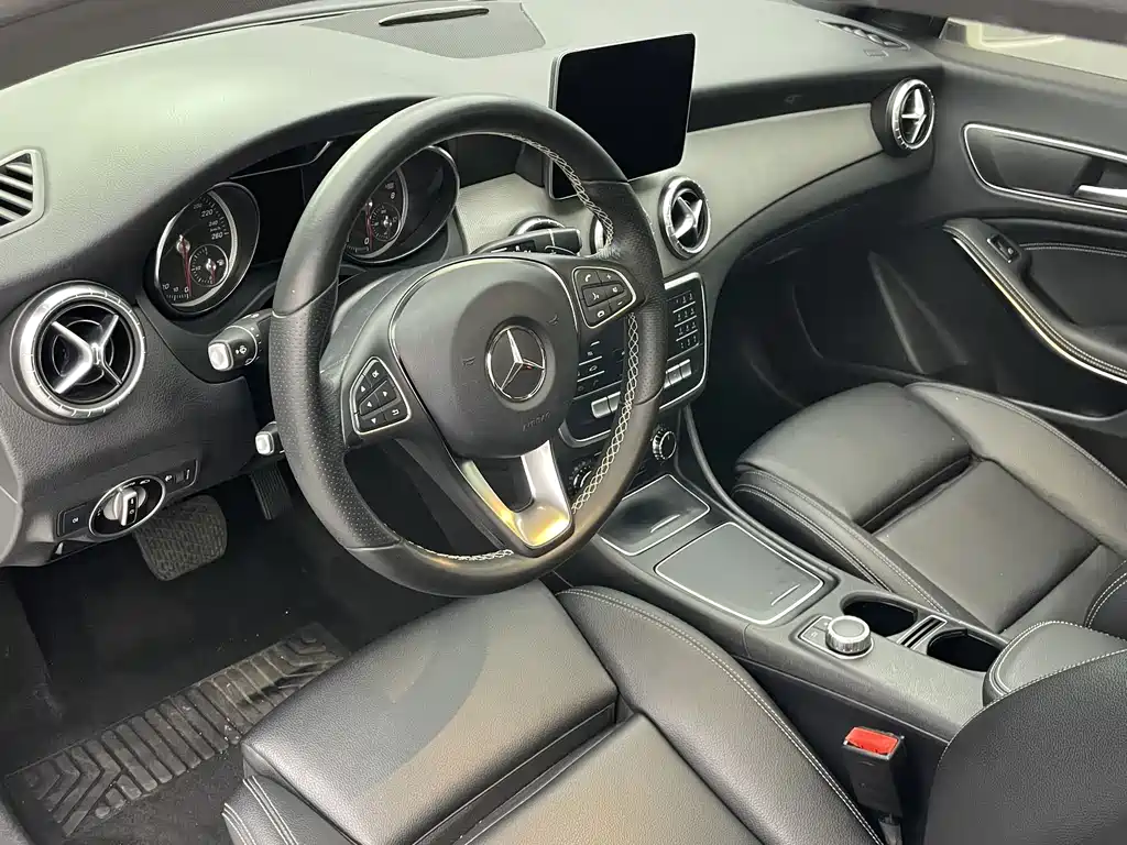 Mercedes-Benz CLA (Import) — фото 6