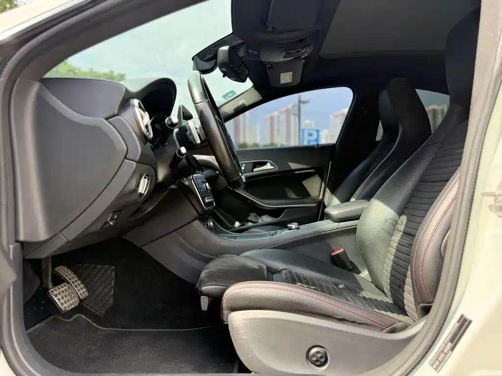 Mercedes-Benz CLA (Import) — фото 13