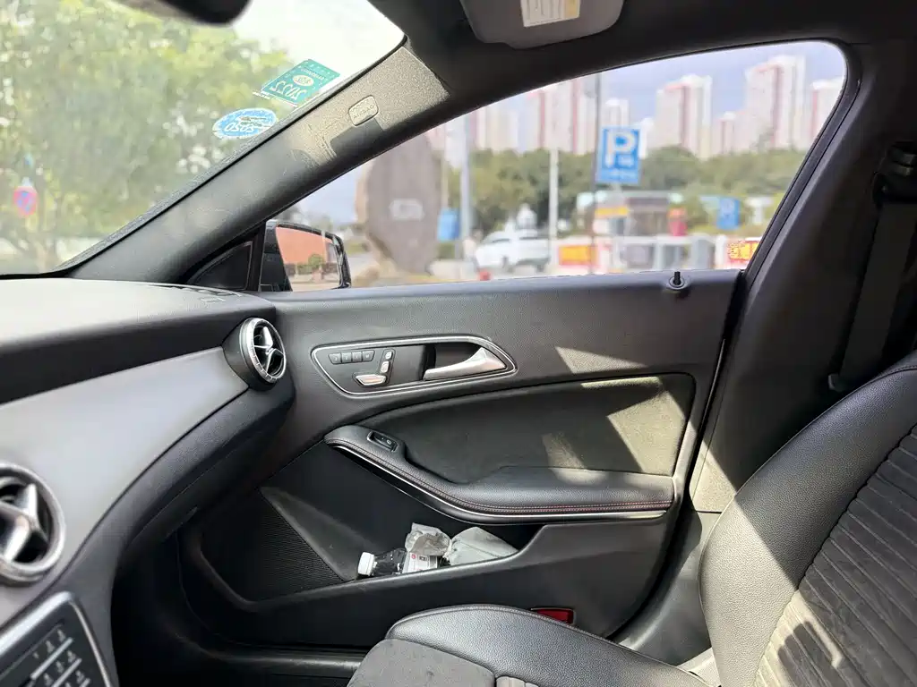 Mercedes-Benz CLA (Import) — фото 15