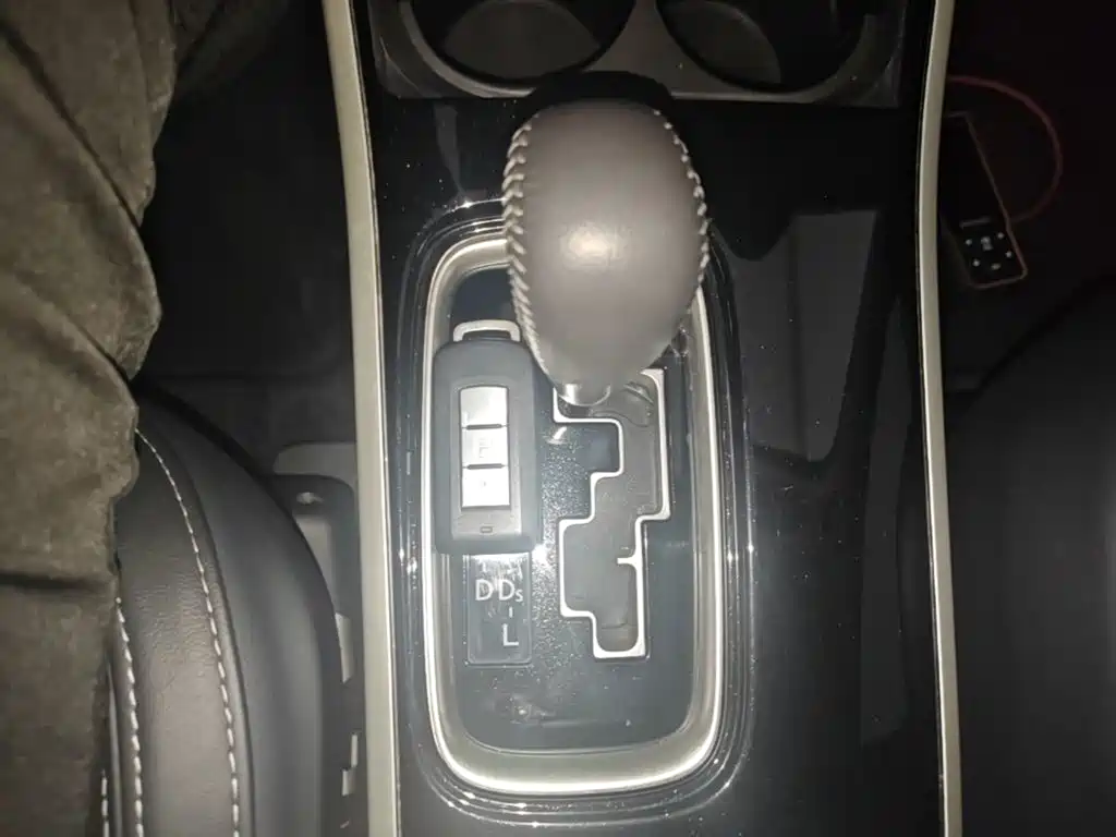 Mitsubishi Outlander — фото 13