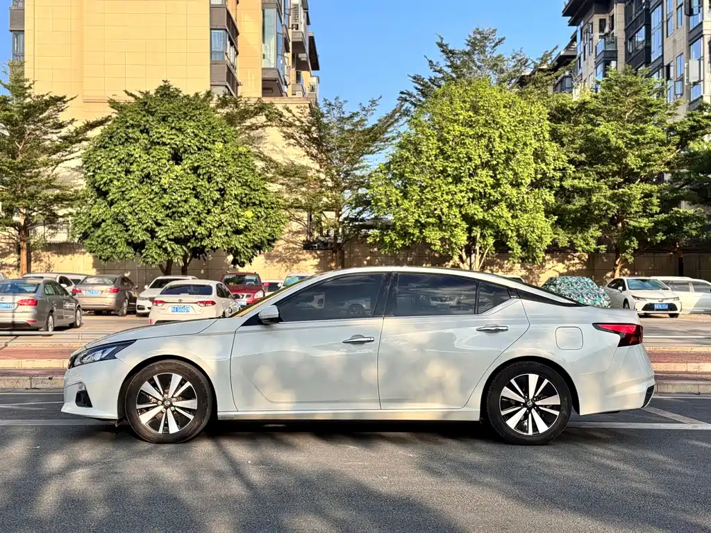 Nissan Teana — фото 4
