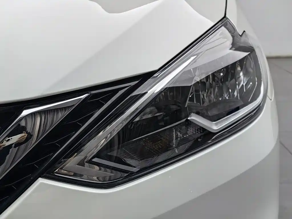 Nissan Sylphy — фото 7