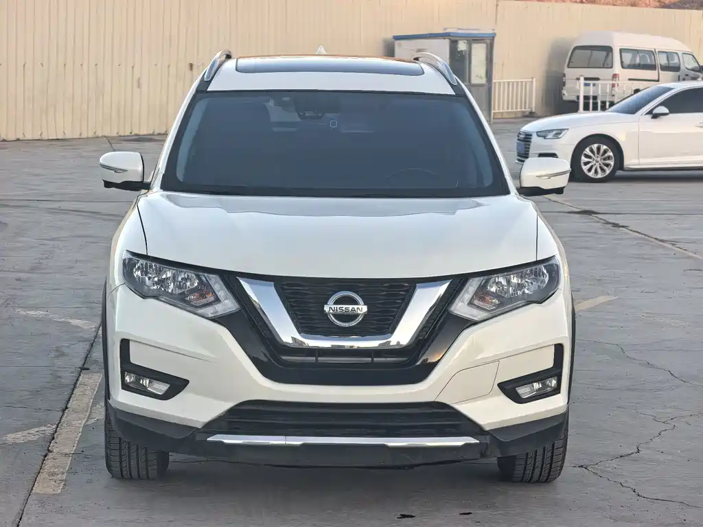 Nissan X-Trail — фото 2
