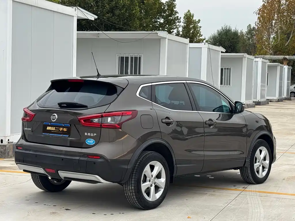 Nissan Qashqai — фото 5