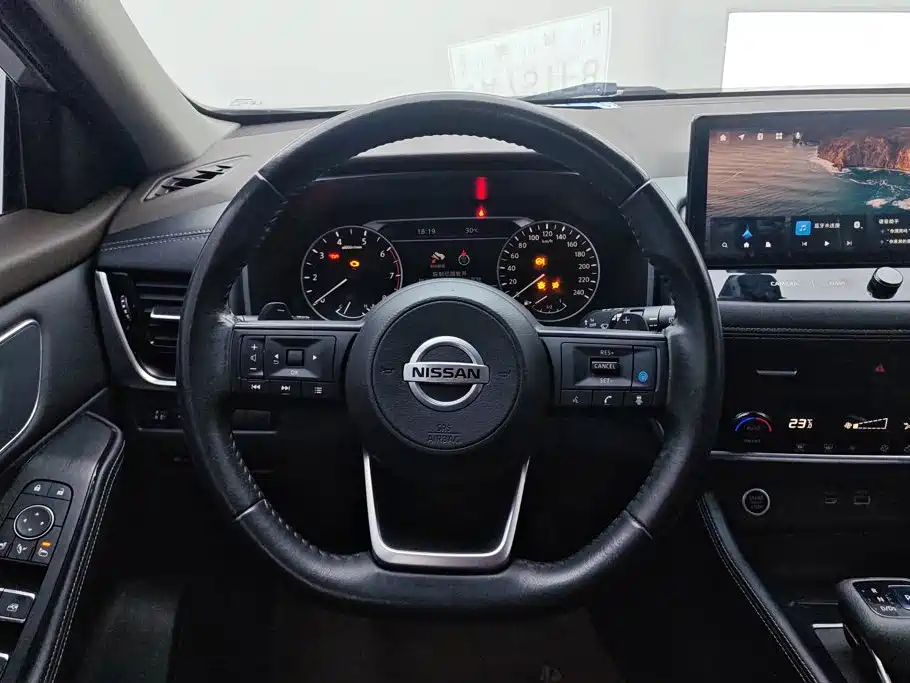 Nissan X-Trail — фото 15