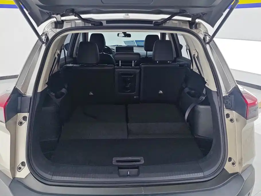 Nissan X-Trail — фото 4