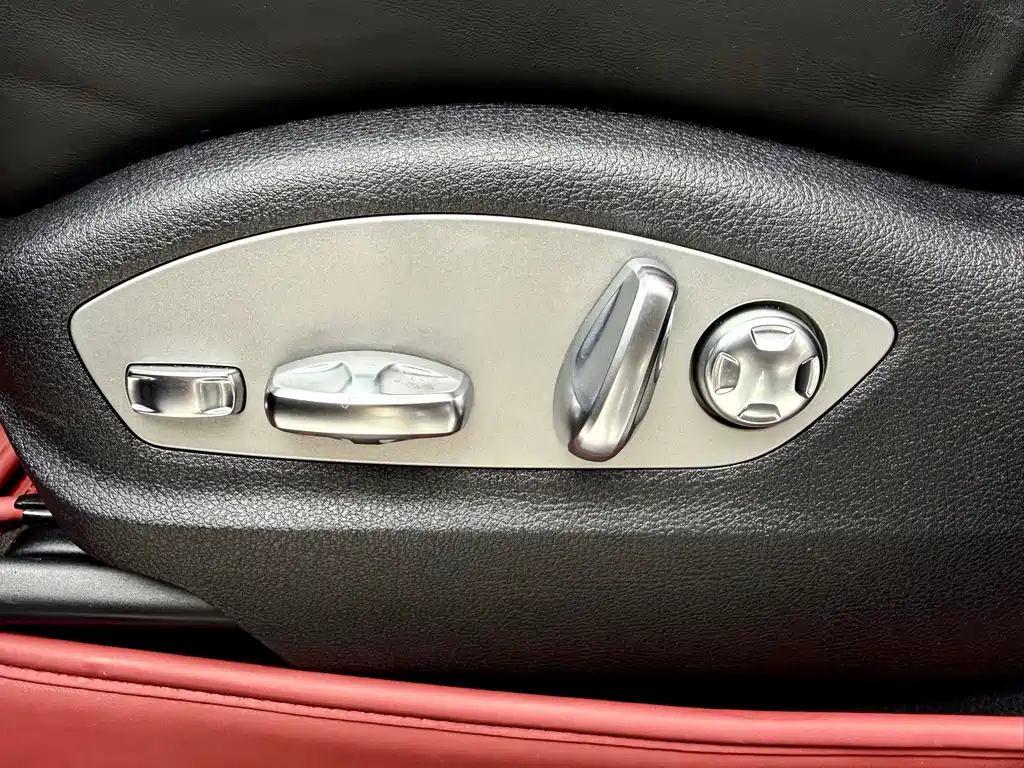 Porsche Macan — фото 23