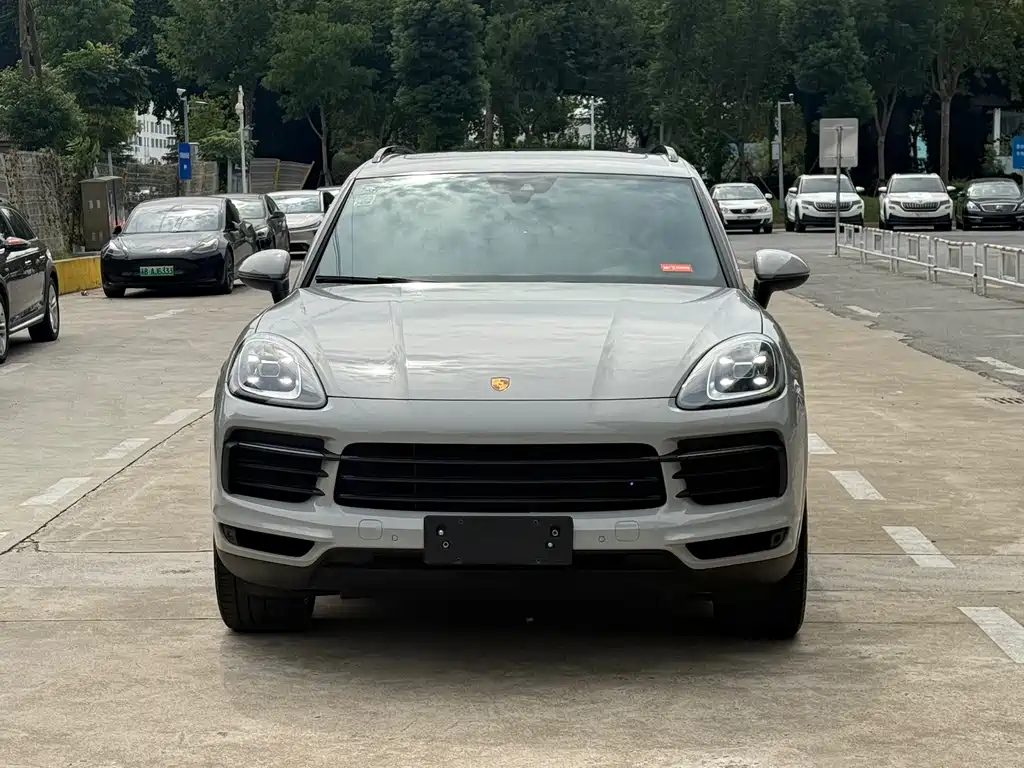 Porsche Cayenne — фото 2