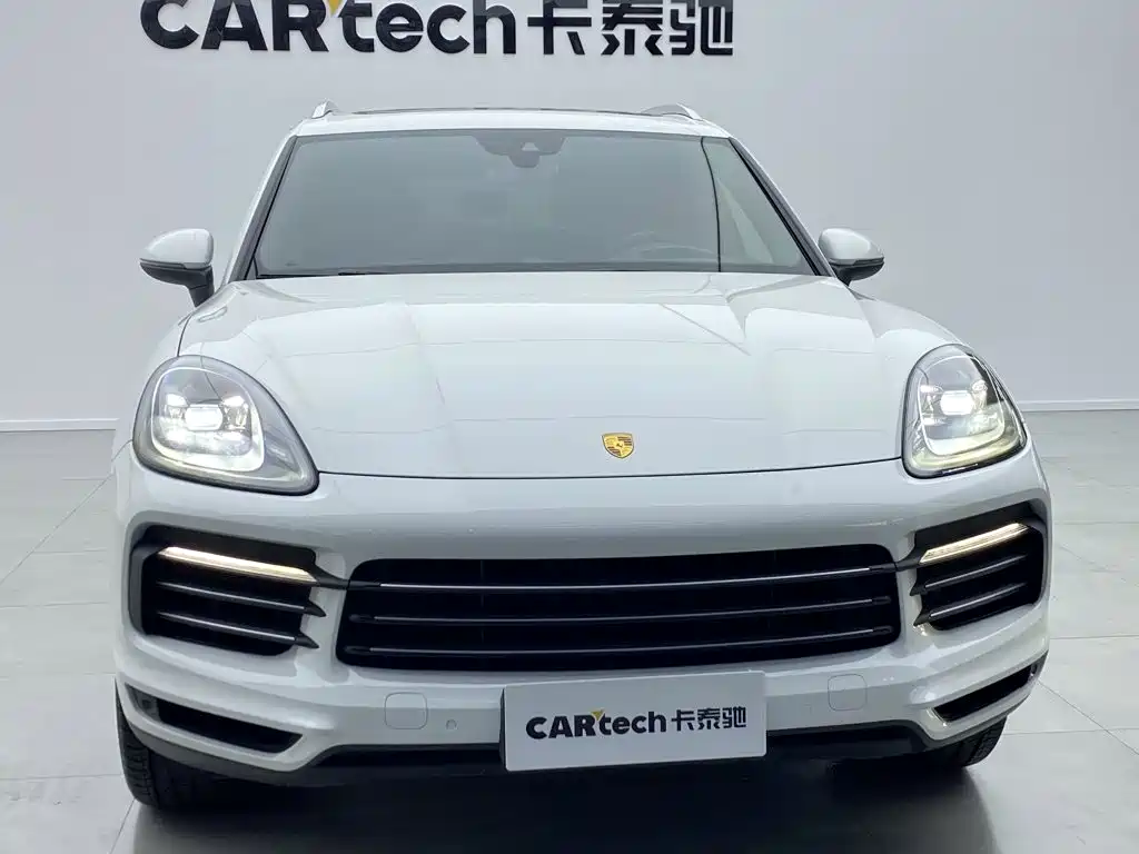 Porsche Cayenne — фото 11