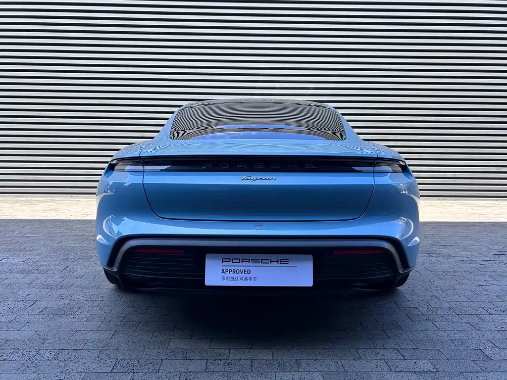 Porsche Taycan — фото 5