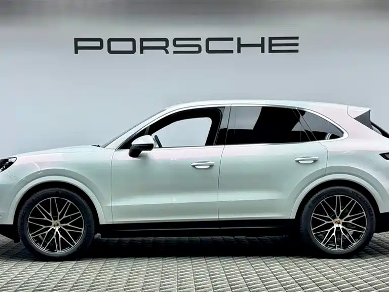 Porsche Cayenne — фото 4